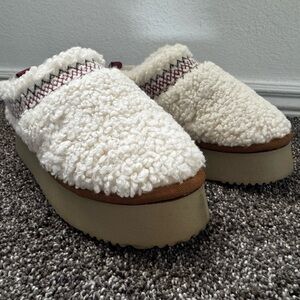 Cozy White Slip-On Women's Shoes